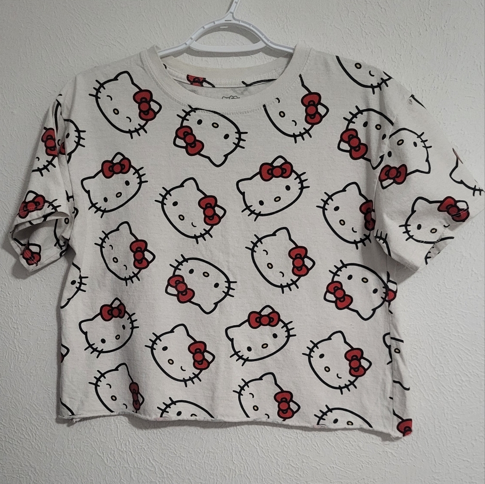 Hello Kitty White and Red Top‎ Size M.
